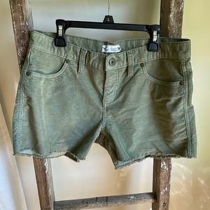 Carve Designs Shorts